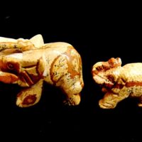 Elephant with Calf Carvings in Picture Jasper