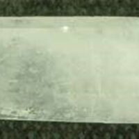 Quartz Point Specimen Featuring Bridge. 105 x 32 x 23mm Aprox. 155g