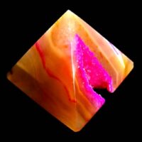 Agate Geode Pyramid (Pink Dyed)